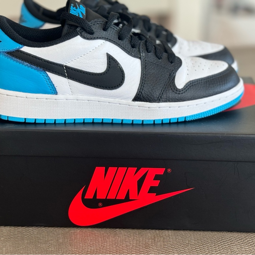 Air Jordan 1 Retro Low OG (GS) youth 5.5 white power blue black - Picture 4 of 12